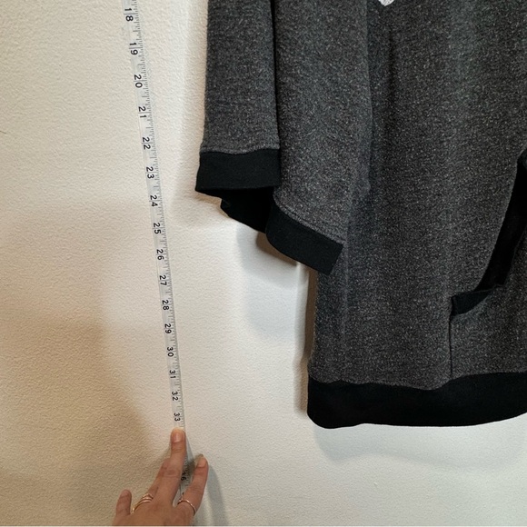 EUC Wildfox xs white magic long oversized hoodie poncho- belled sleeved black - Picture 8 of 12